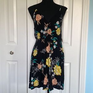 Justify Floral Medium Button Spaghetti Strap Dress